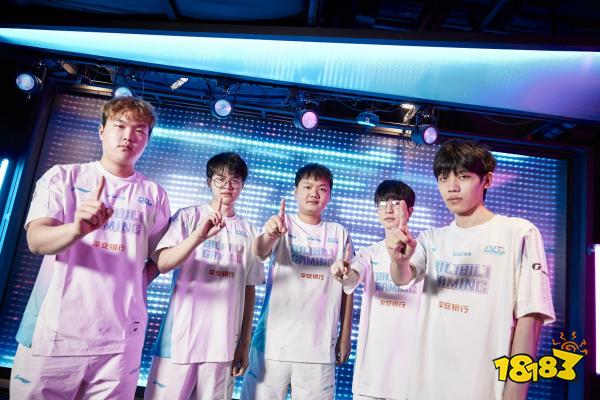 足球是一项 足球是一项