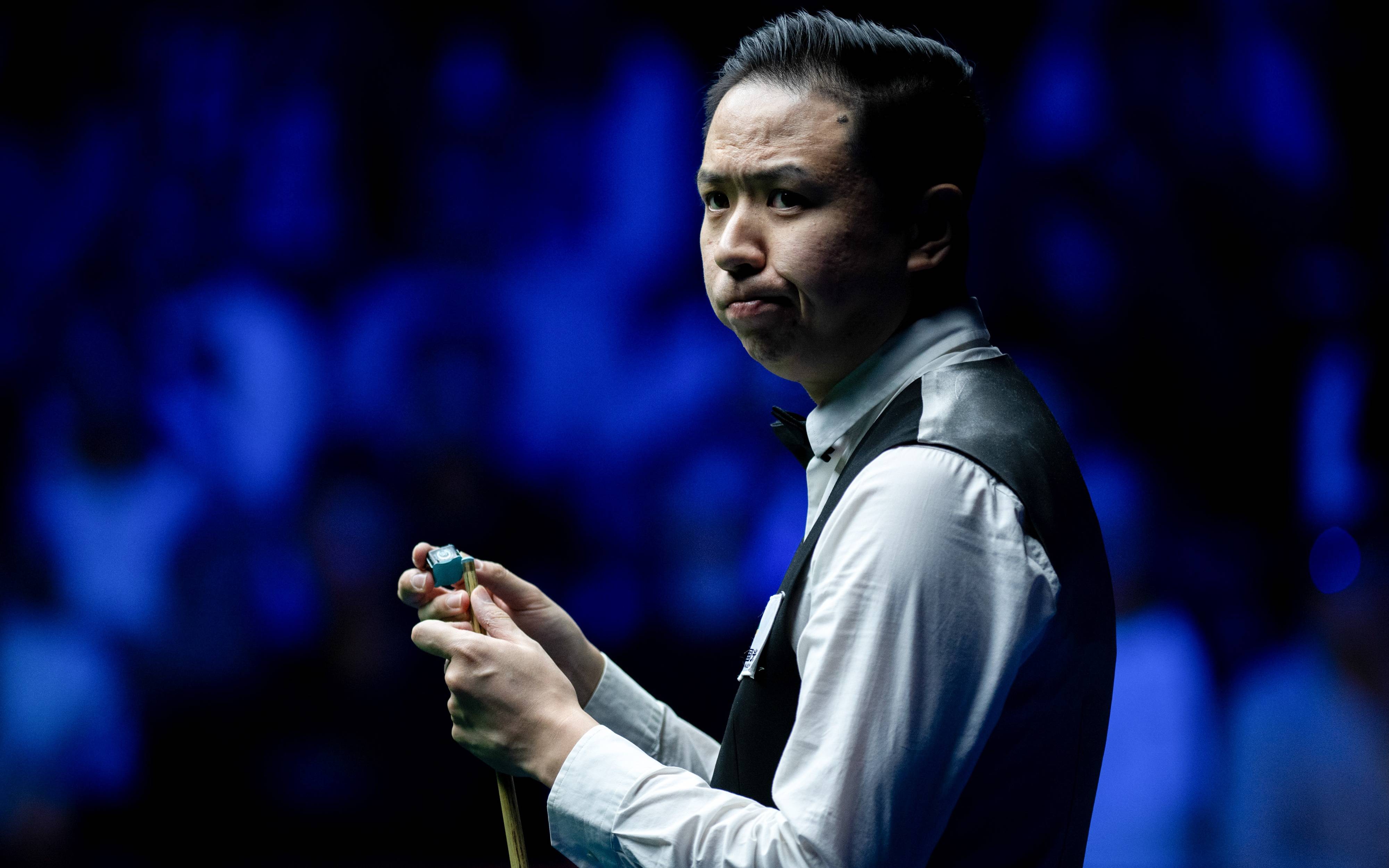 育年轻一代 育年轻一代