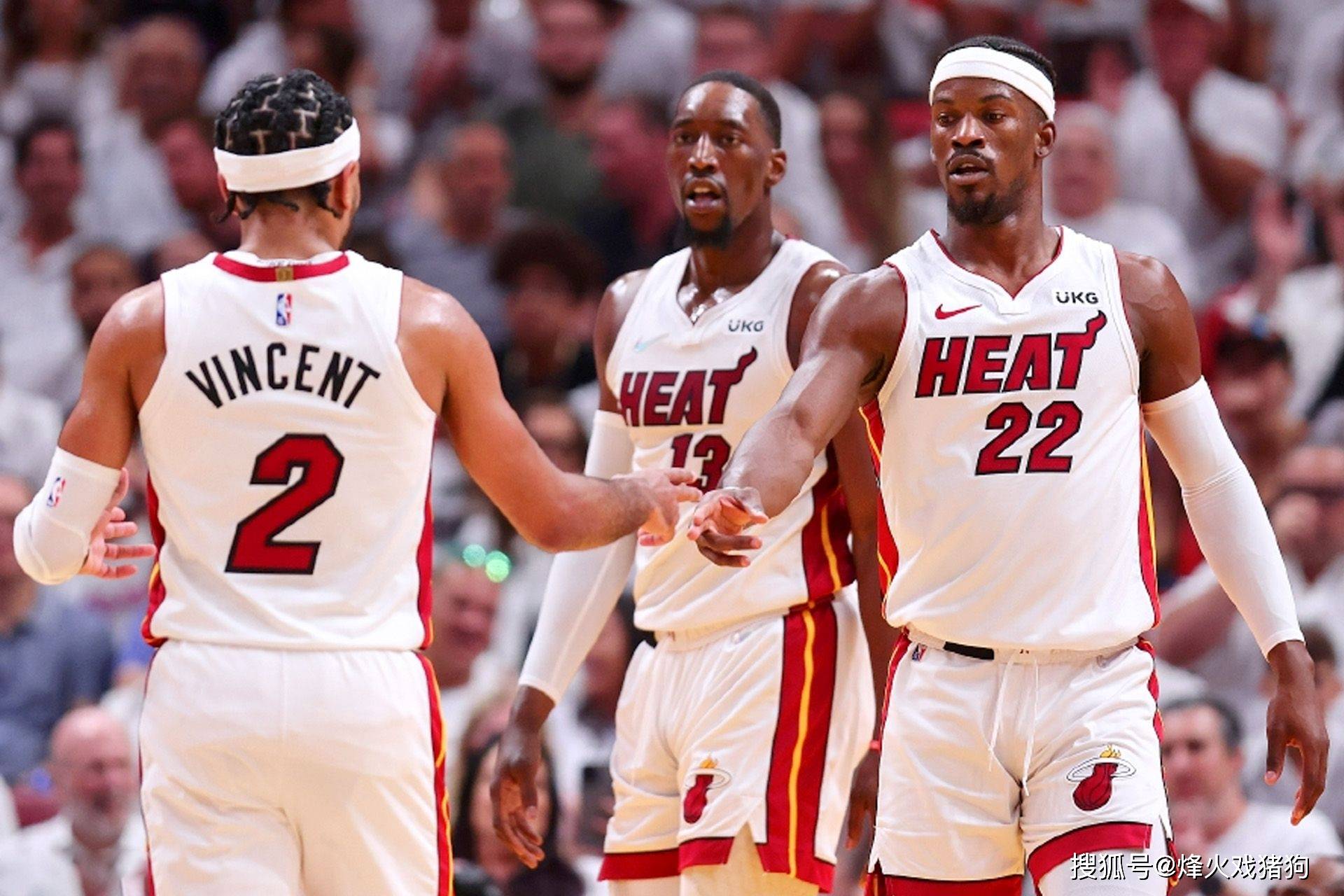 首先指向穆 首先指向穆